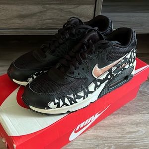 Nike Air Max 90 FB (GS) - Black/White/Bronze - Size 6.5Y